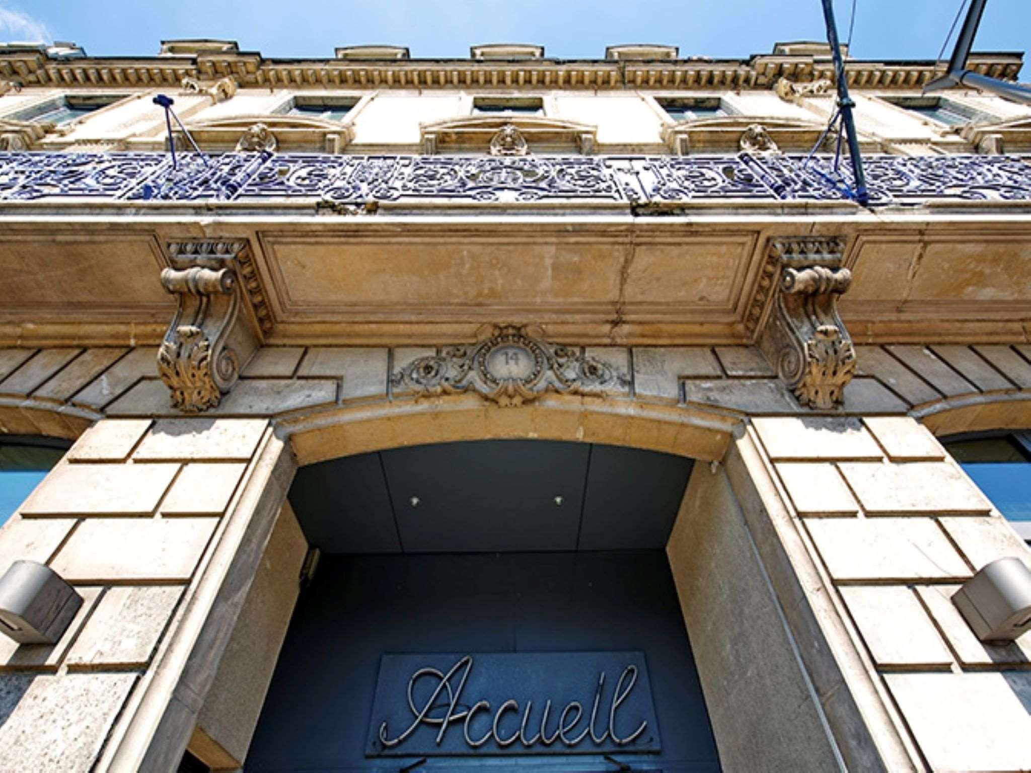 Grand Hotel De La Seine Rouen Bagian luar foto